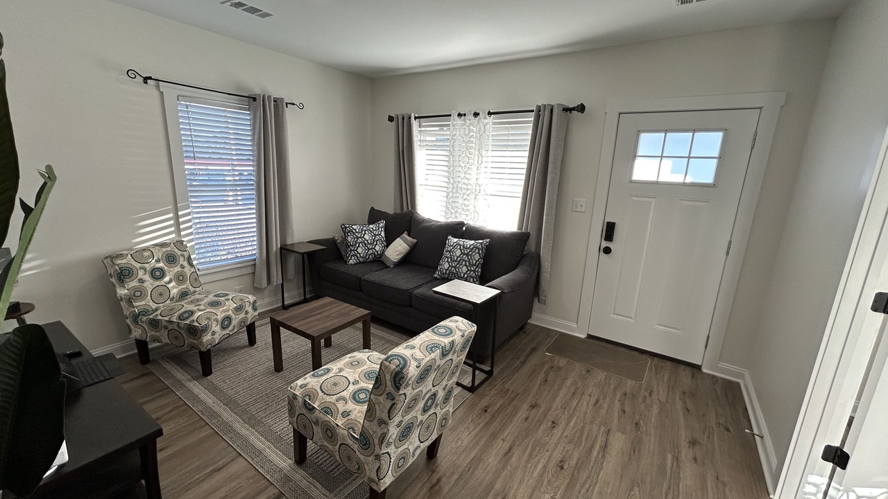 Photo of Livingroom in Lawrenceville