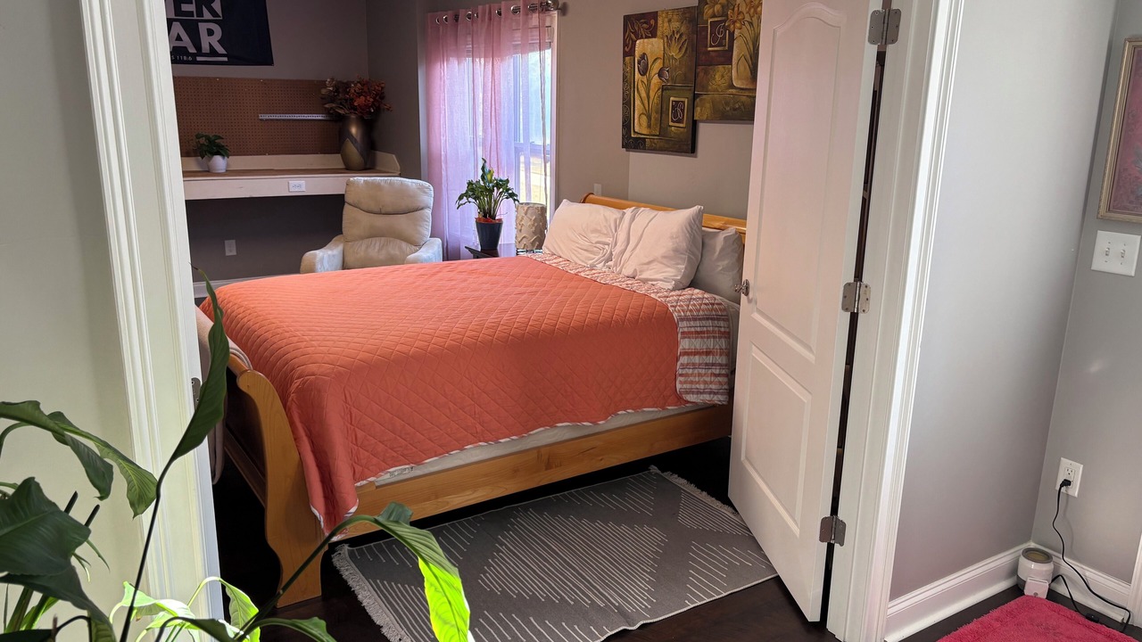 Photo of Bedroom in Braselton