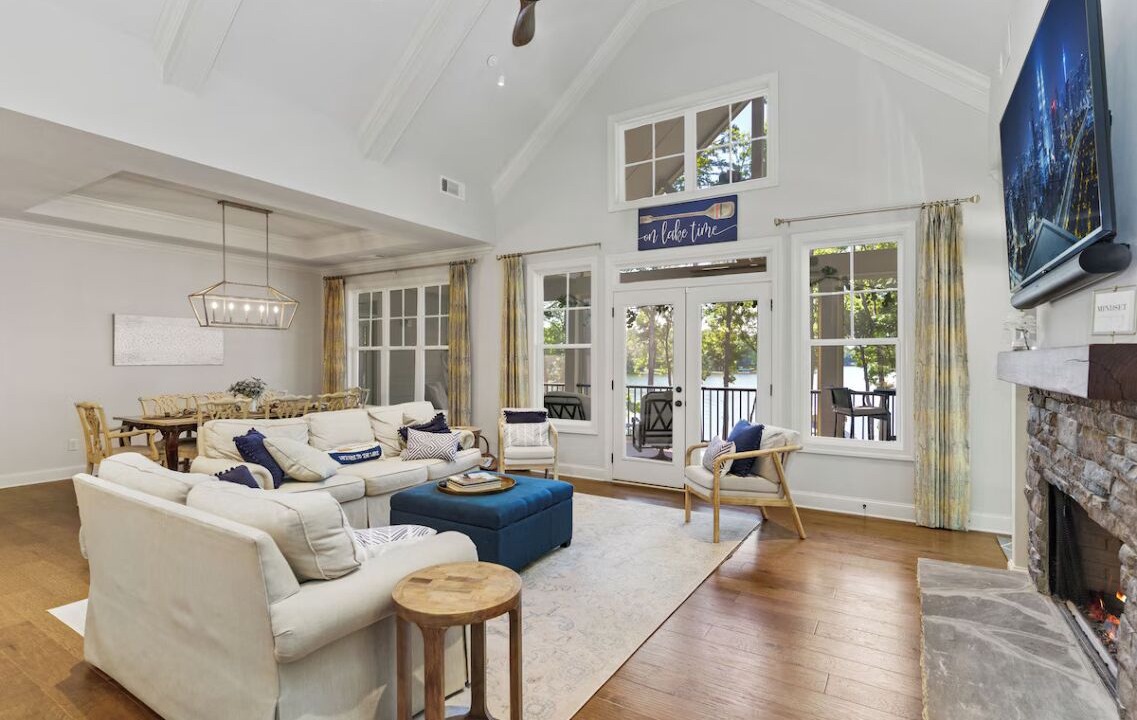 Photo of Livingroom in Eatonton