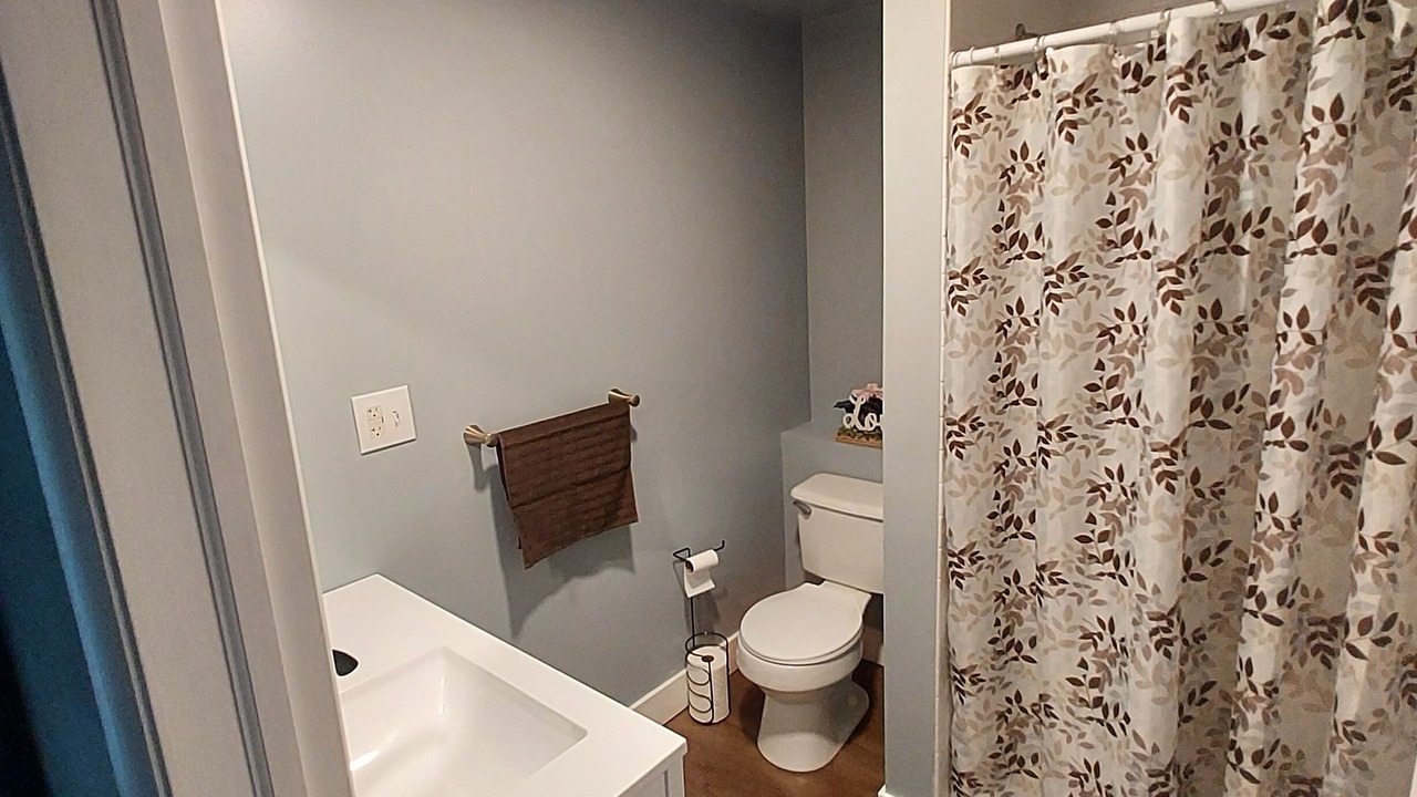 Photo of Bathroom in Bluff Point
