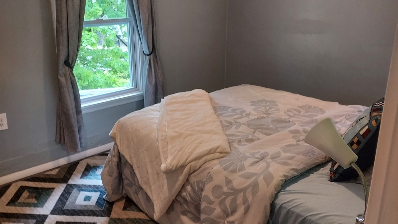 Photo of Bedroom in Bluff Point