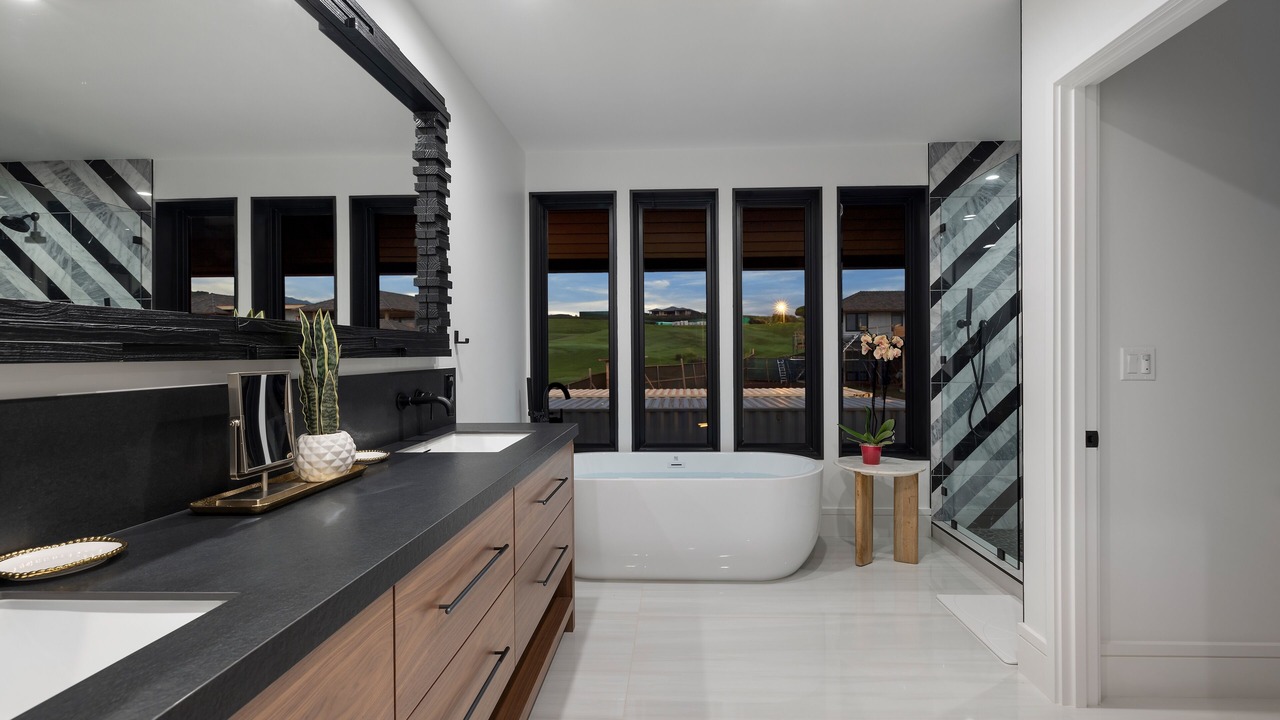 Photo of Bathroom in Poipu