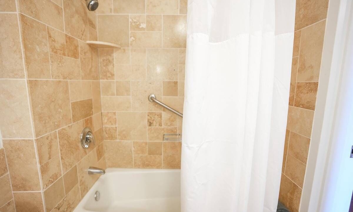 Photo of Bathroom in Hanamaulu