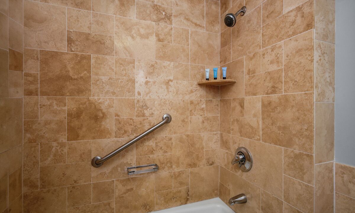 Photo of Bathroom in Hanamaulu