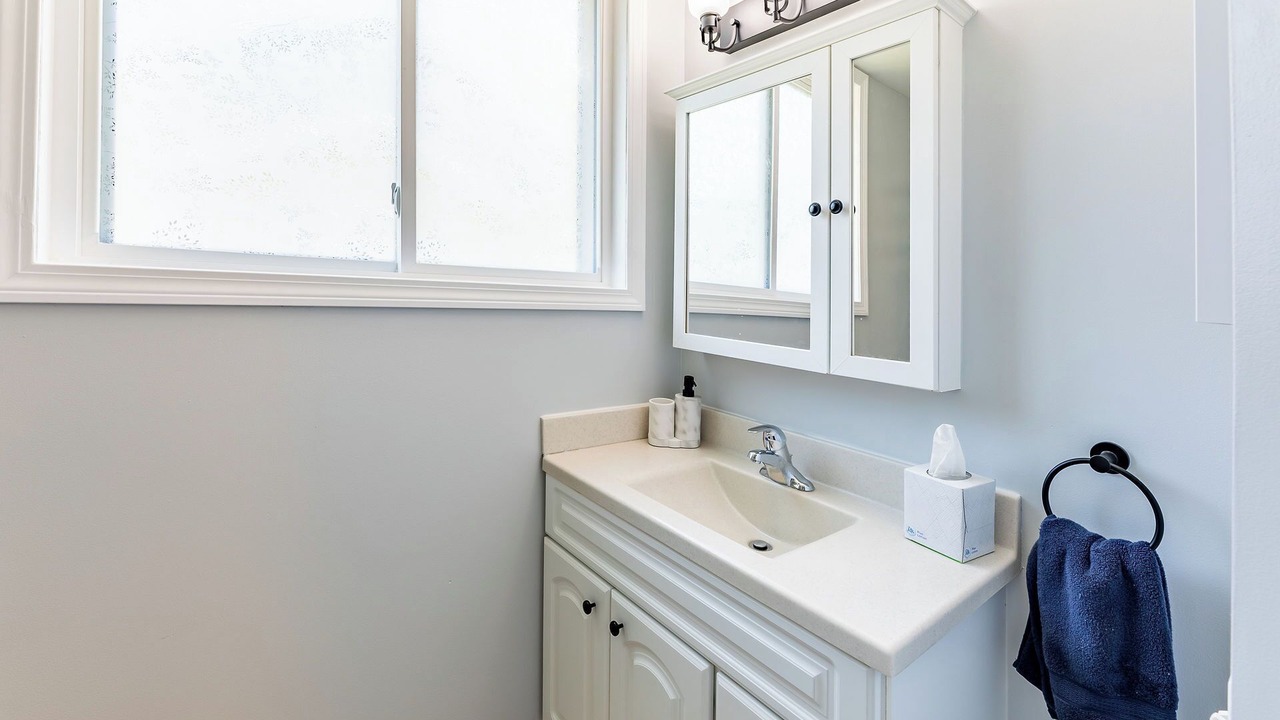 Photo of Bathroom in Lakeside