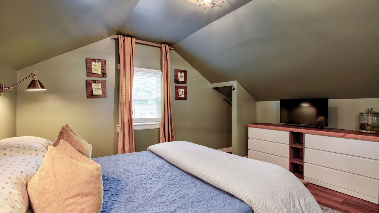 Photo of Bedroom in Winston - Salem