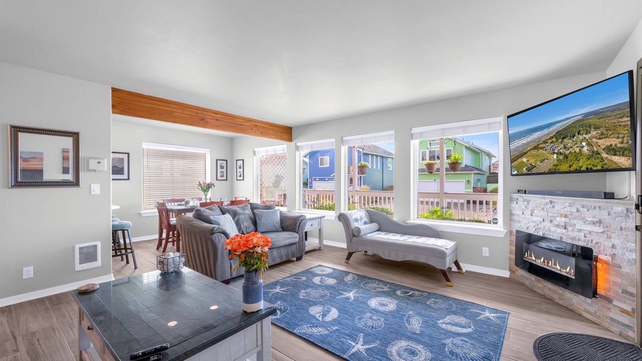 Photo of Livingroom in Pacific Beach