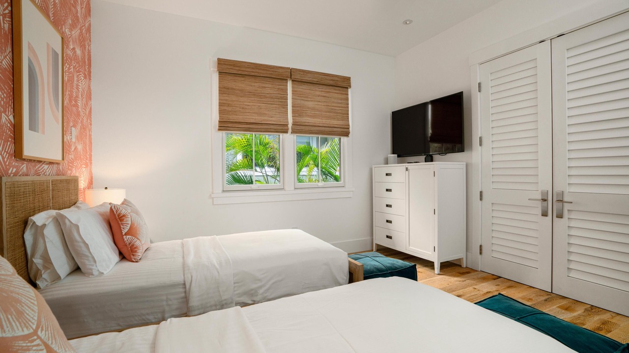 Photo of Bedroom in Poipu