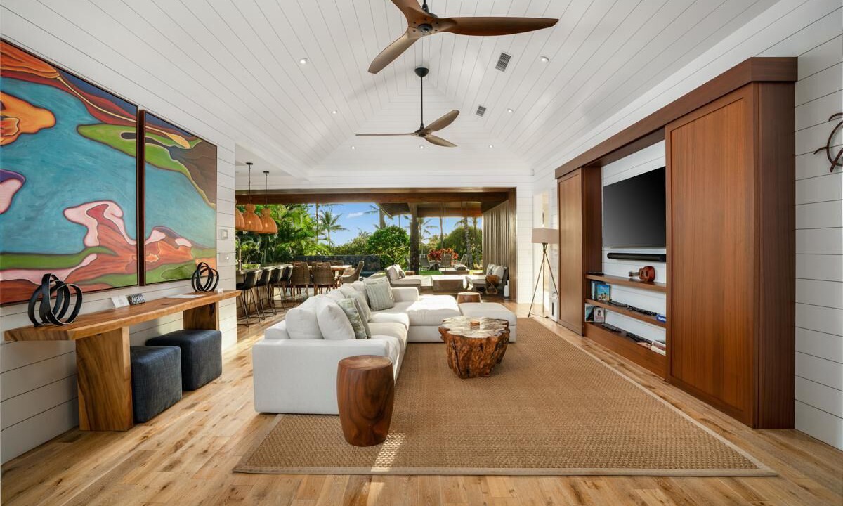 Photo of Livingroom in Poipu