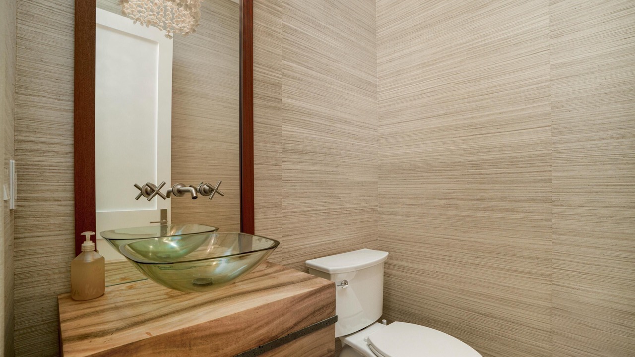 Photo of Bathroom in Poipu