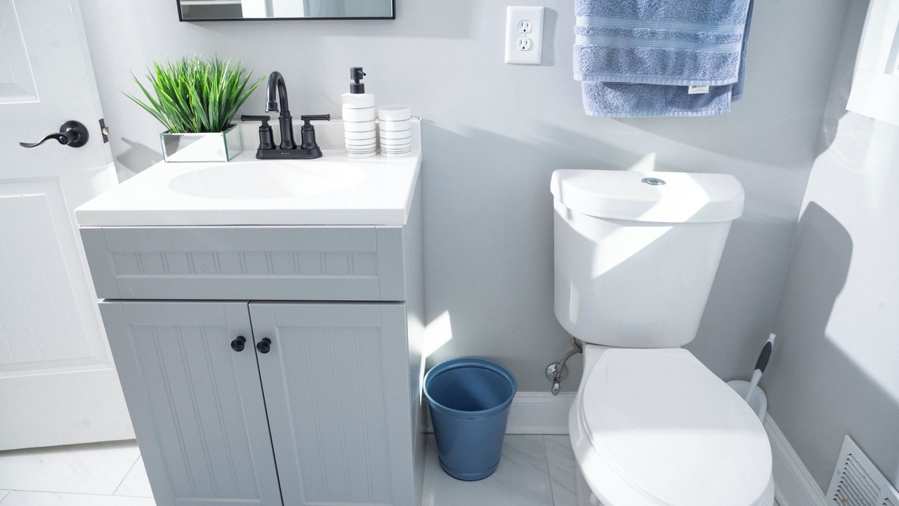 Photo of Bathroom in Southwestern