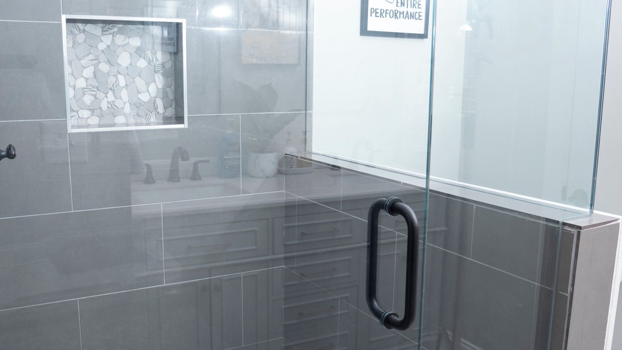 Photo of Bathroom in Southwestern