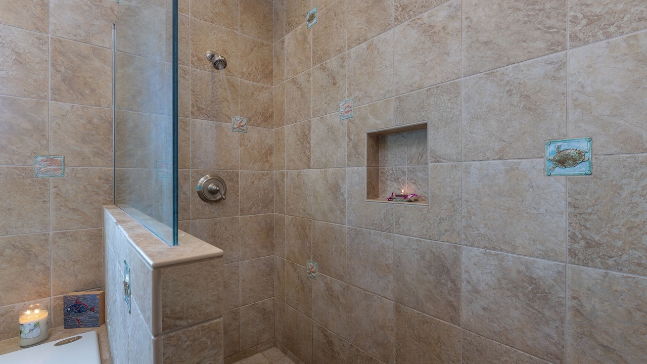 Photo of Bathroom in Poipu