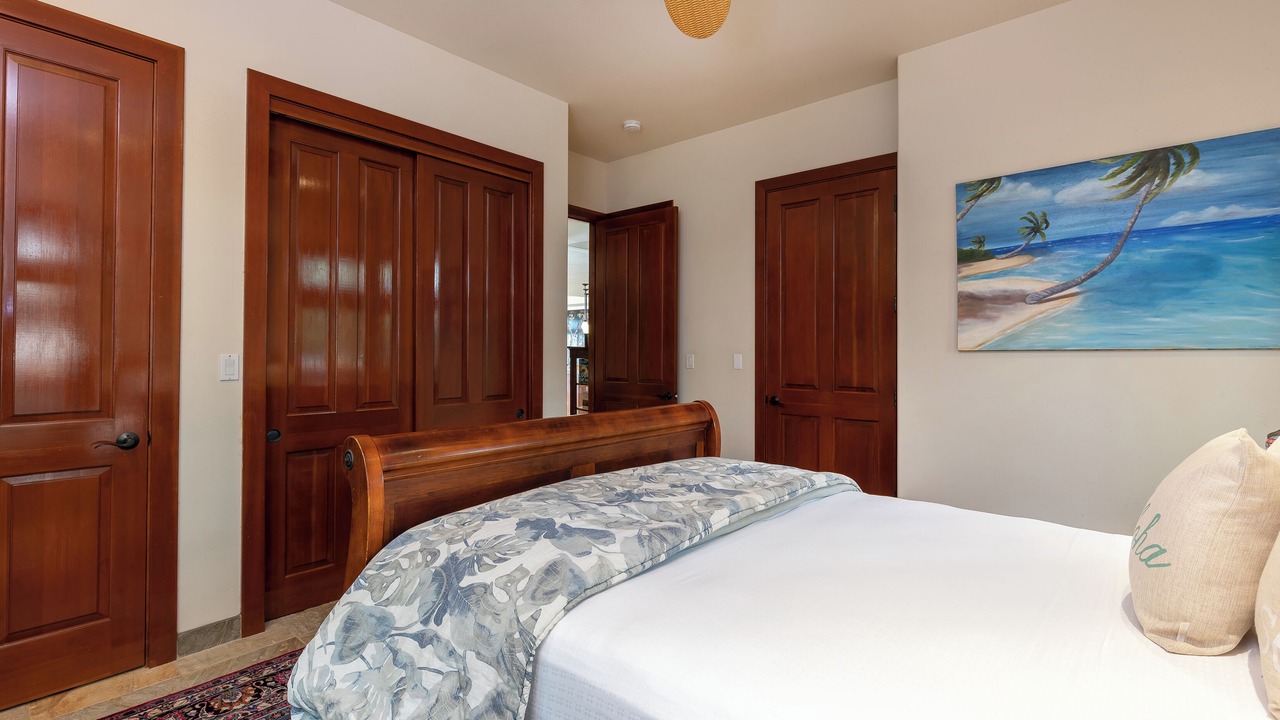 Photo of Bedroom in Poipu