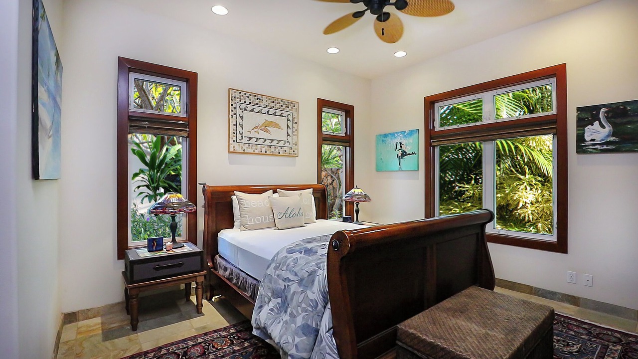 Photo of Bedroom in Poipu