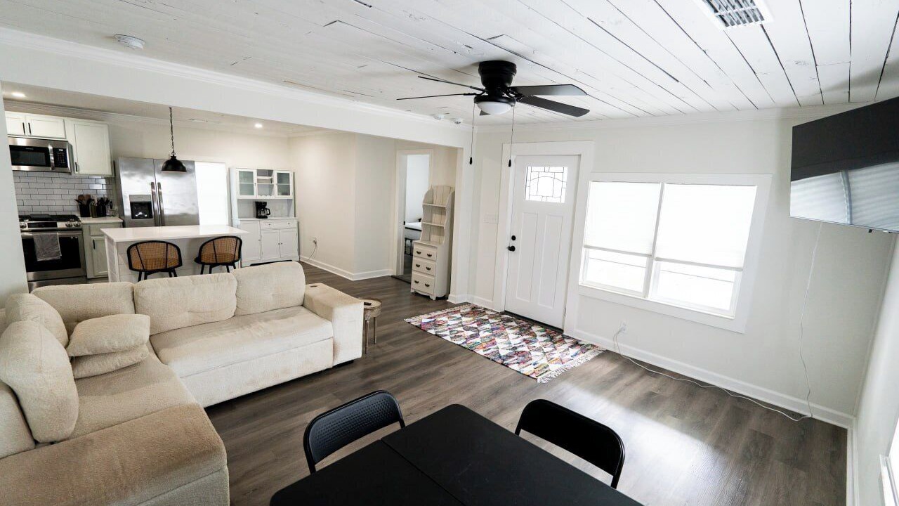 Photo of Livingroom in Monroe