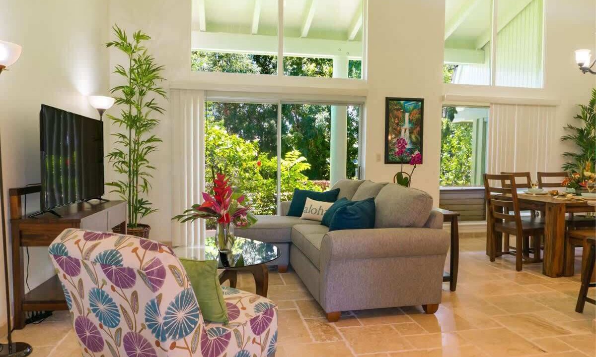 Photo of Livingroom in Princeville