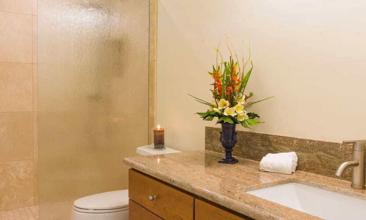 Photo of Bathroom in Princeville