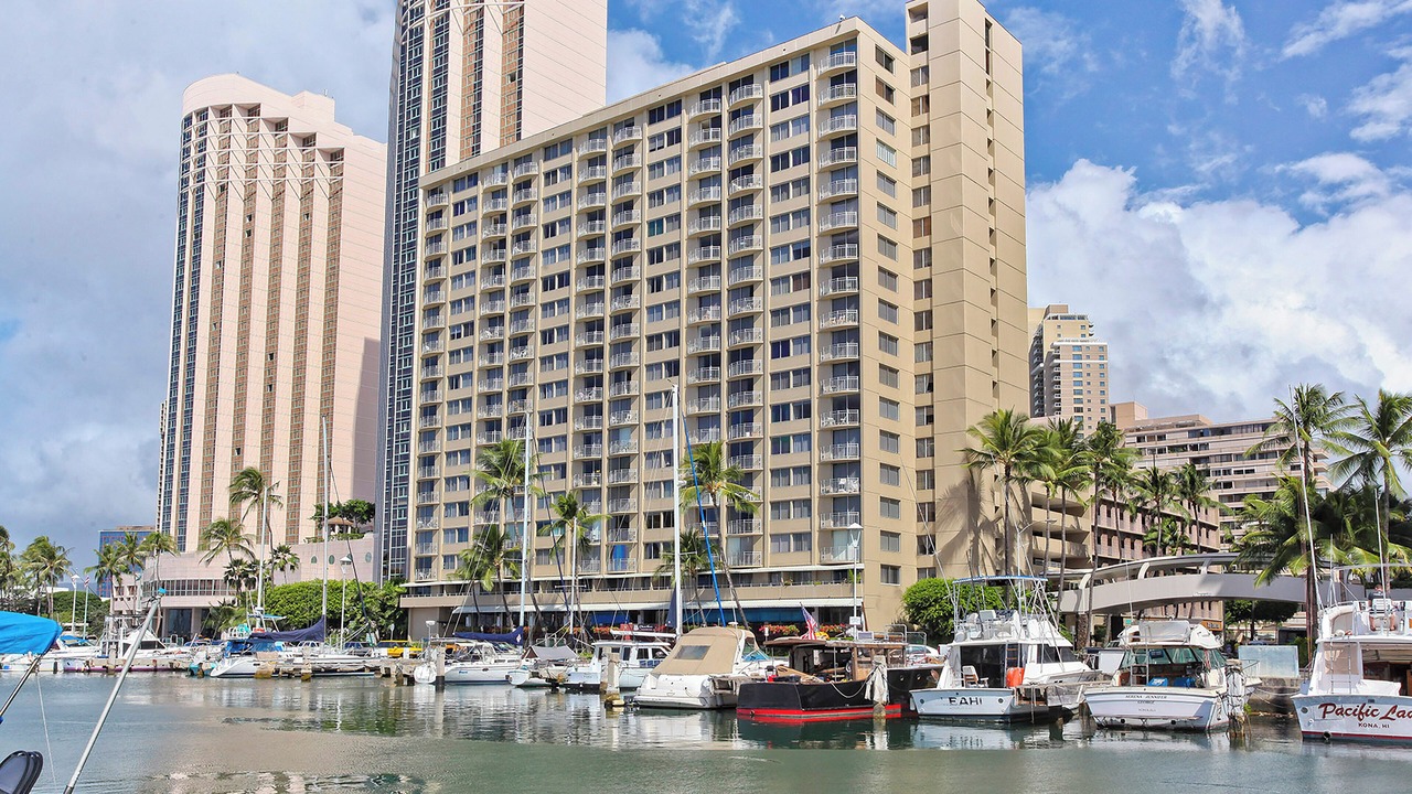 Photo of Others in Waikiki