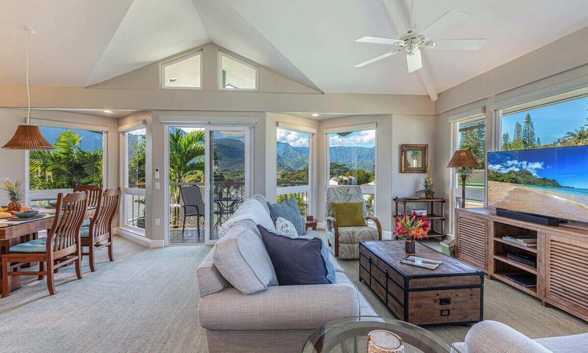 Photo of Livingroom in Princeville