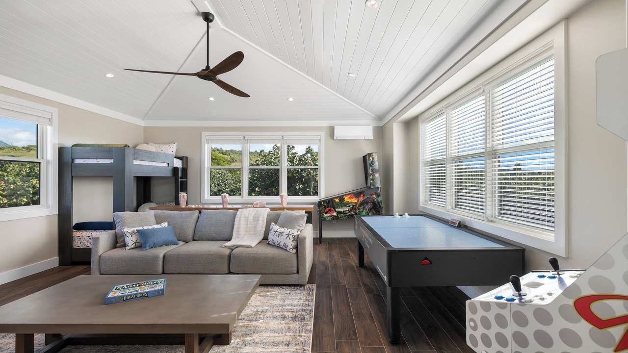 Photo of Bedroom in Poipu