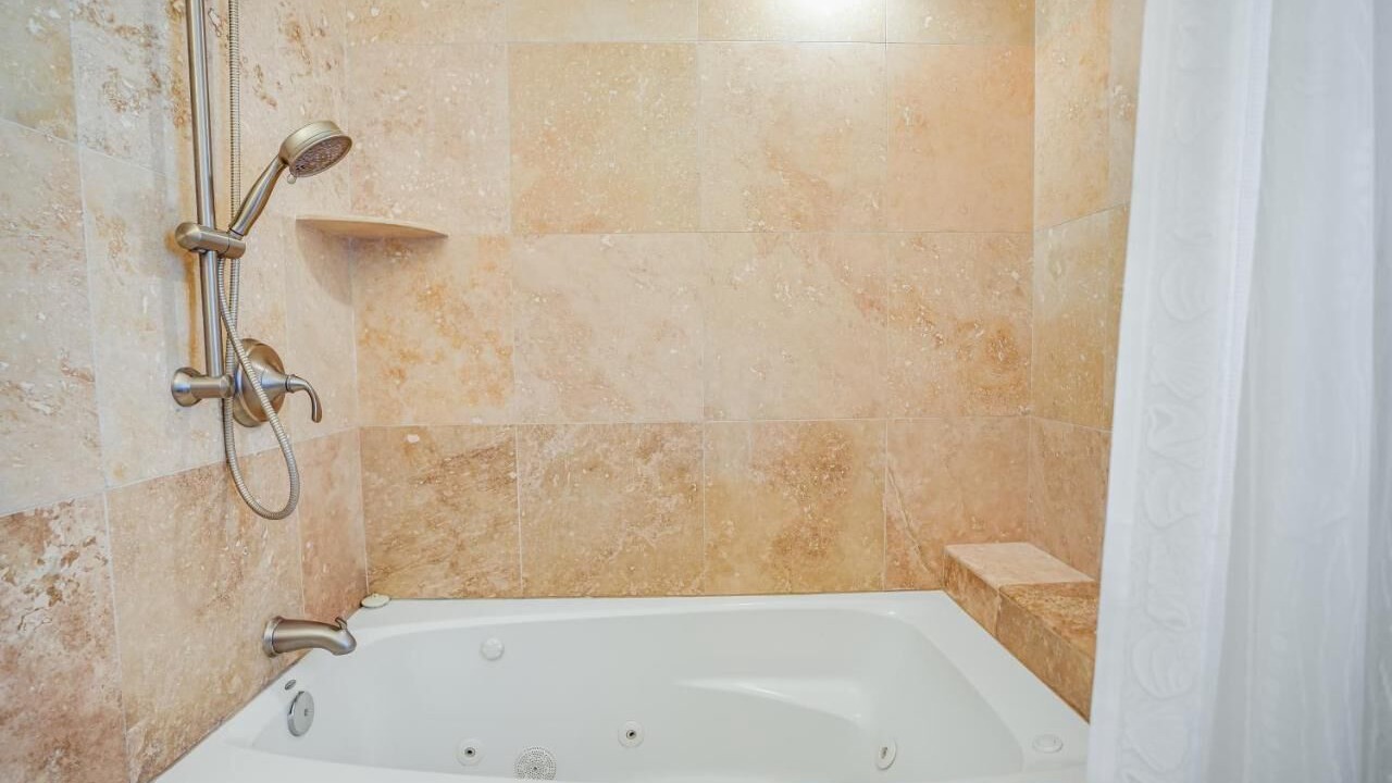 Photo of Bathroom in Princeville