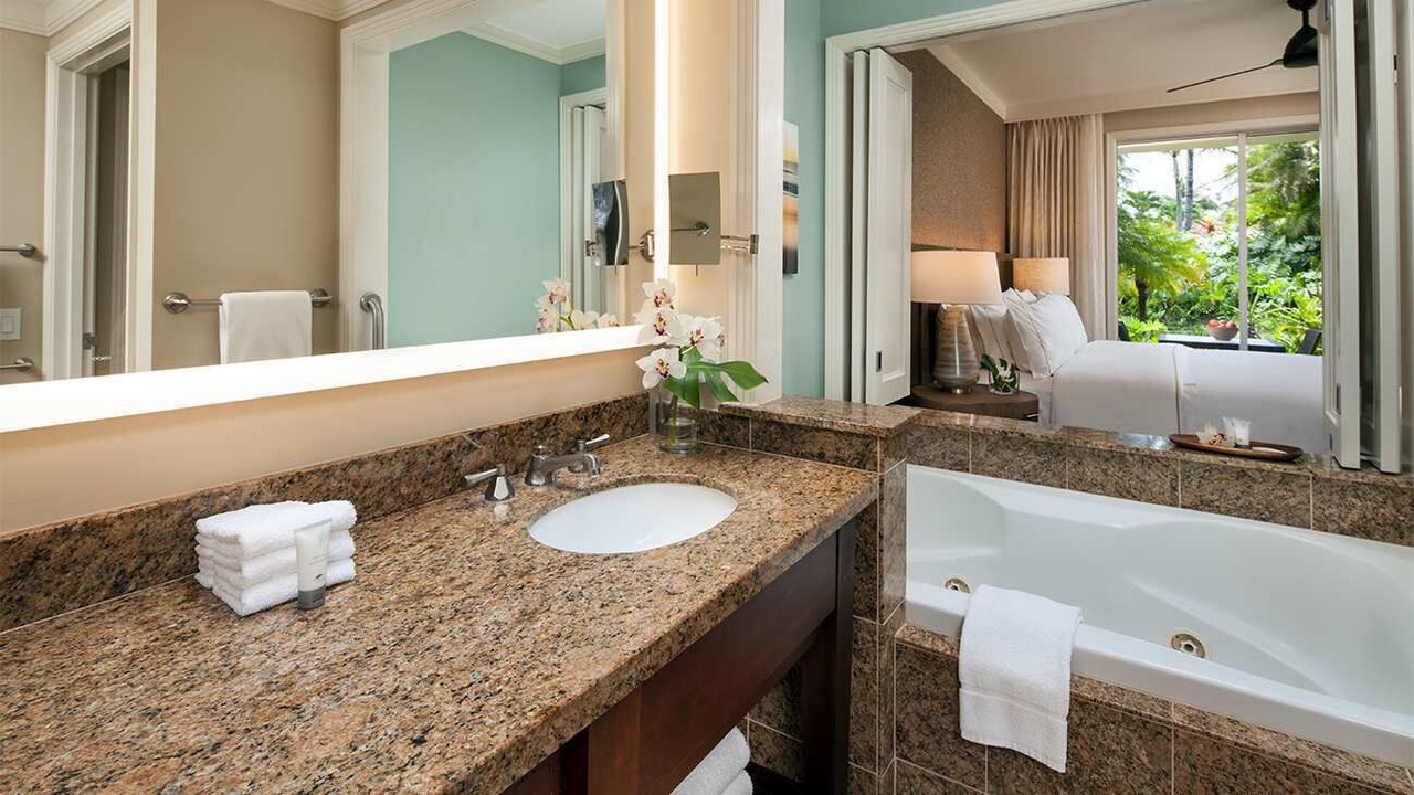 Photo of Bathroom in Kaiulani