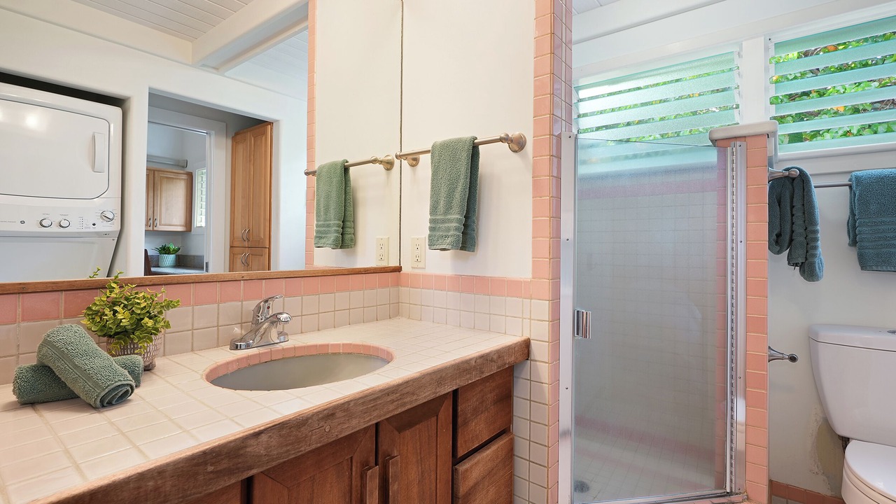Photo of Bathroom in Kilauea