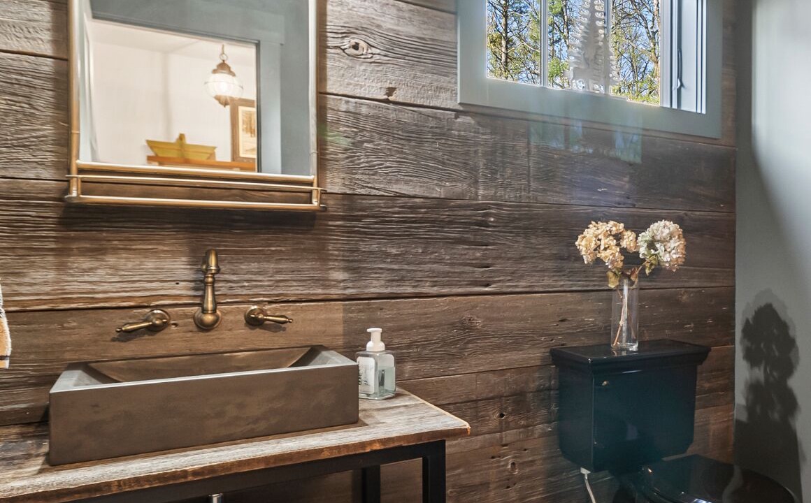 Photo of Bathroom in Saratoga Springs