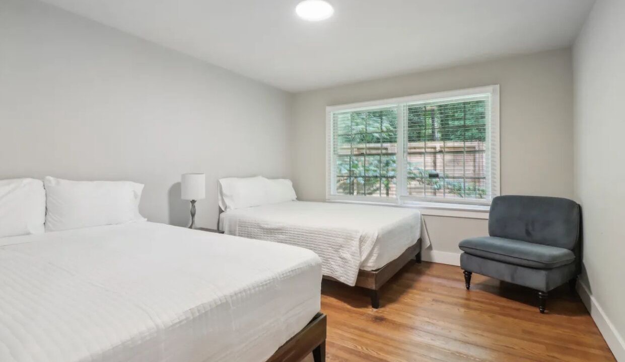 Photo of Bedroom in East Point