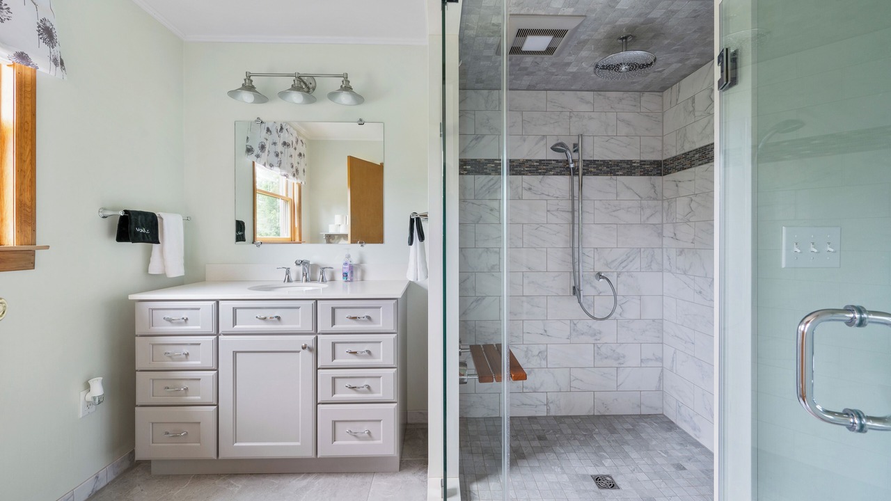 Photo of Bathroom in Warrensburg