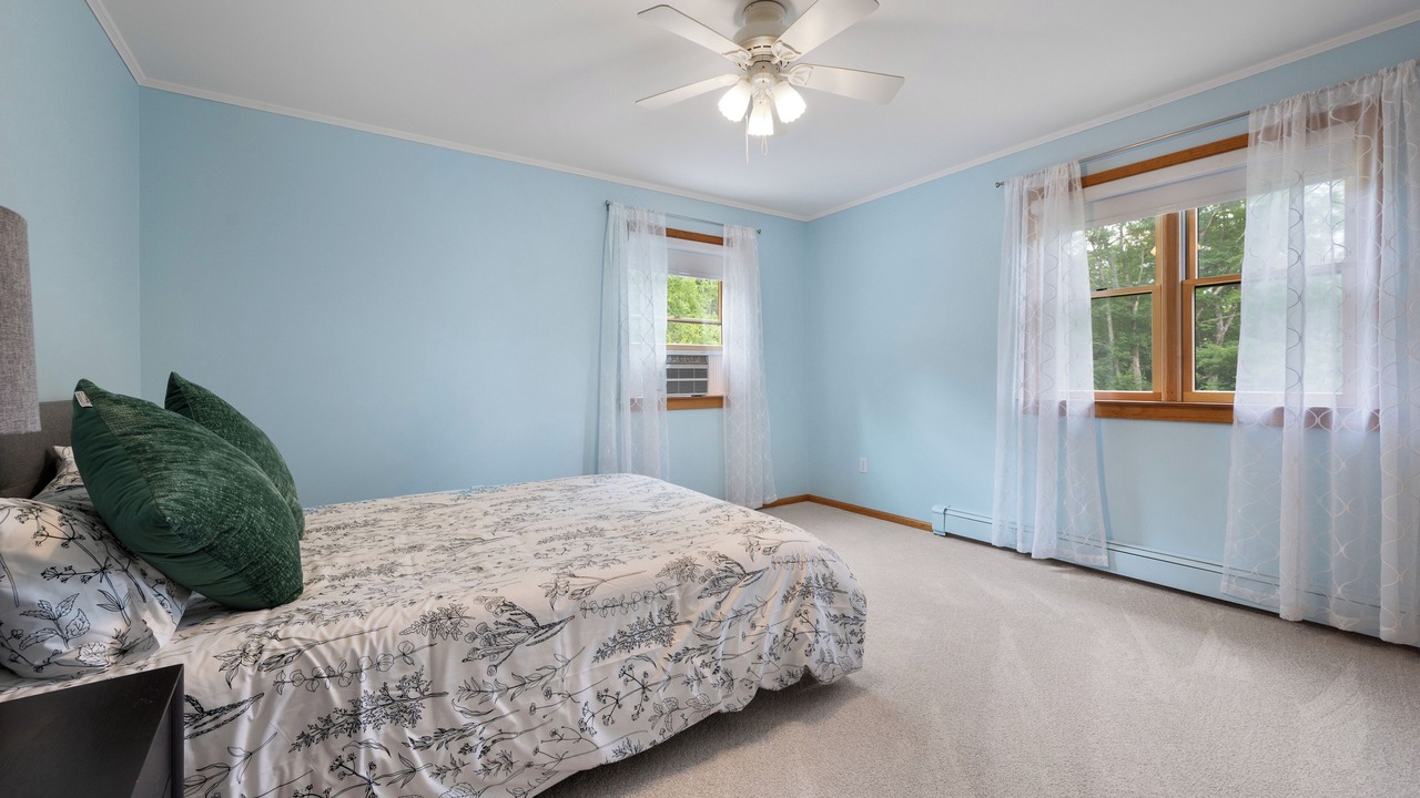Photo of Bedroom in Warrensburg