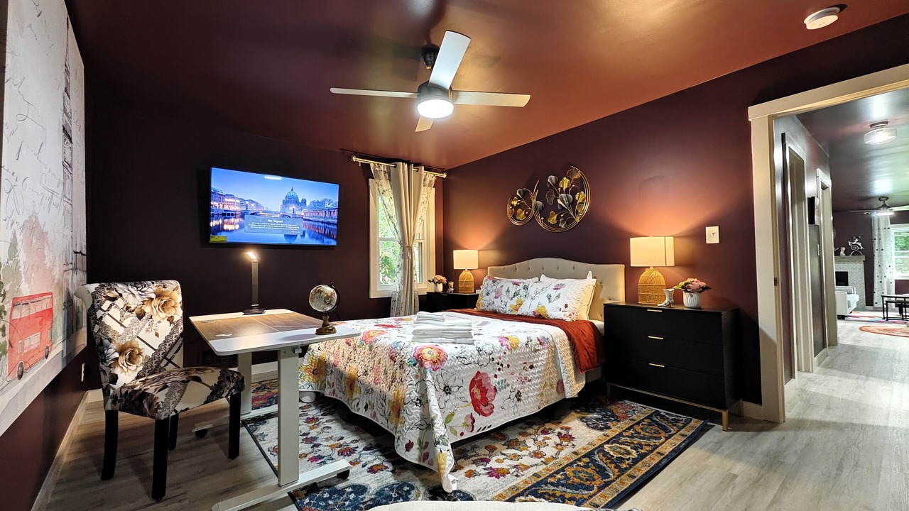 Photo of Bedroom in Lawrenceville