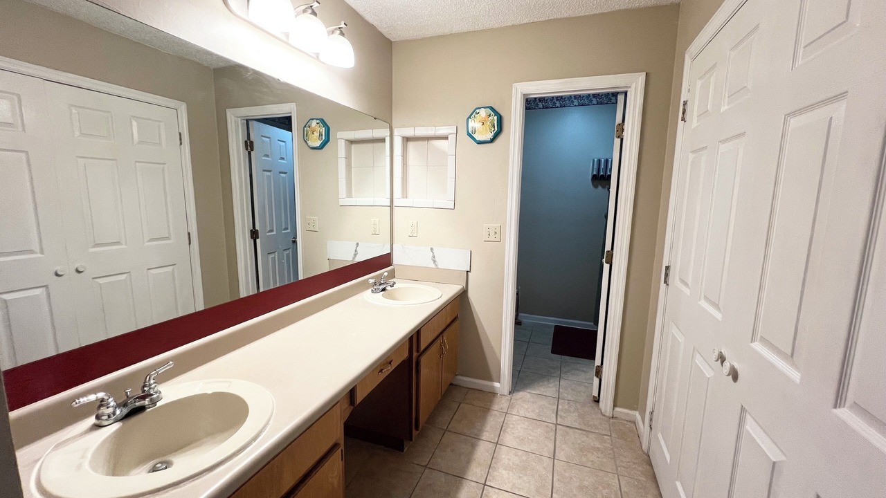 Photo of Bathroom in Kingsland