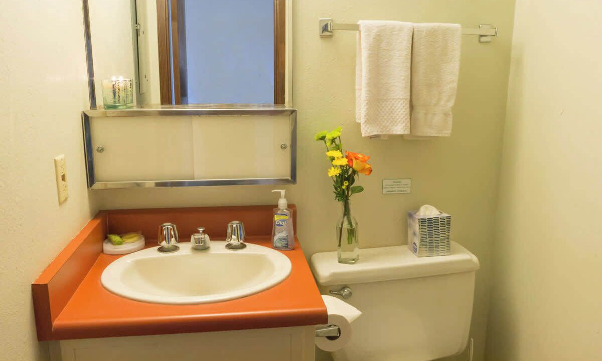 Photo of Bathroom in Nawiliwili