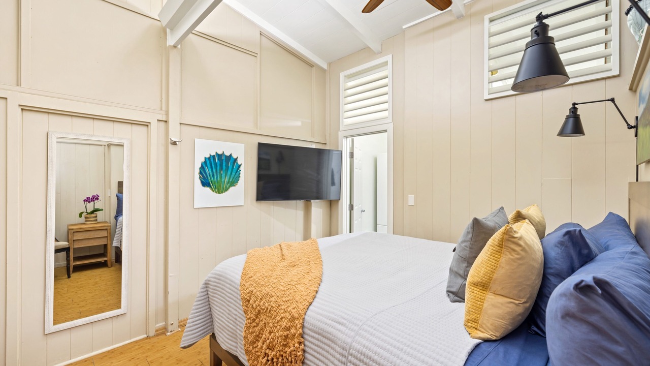 Photo of Bedroom in Poipu