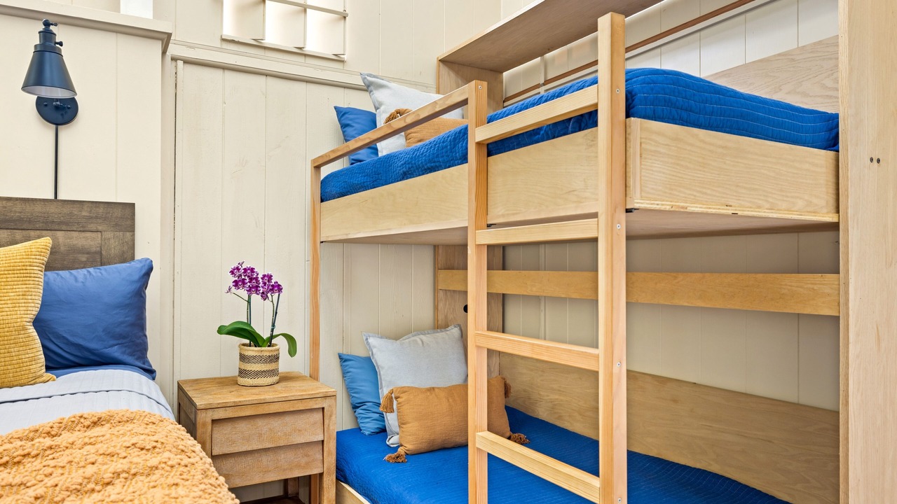 Photo of Bedroom in Poipu