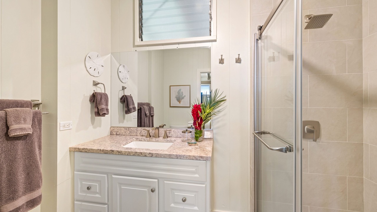 Photo of Bathroom in Poipu