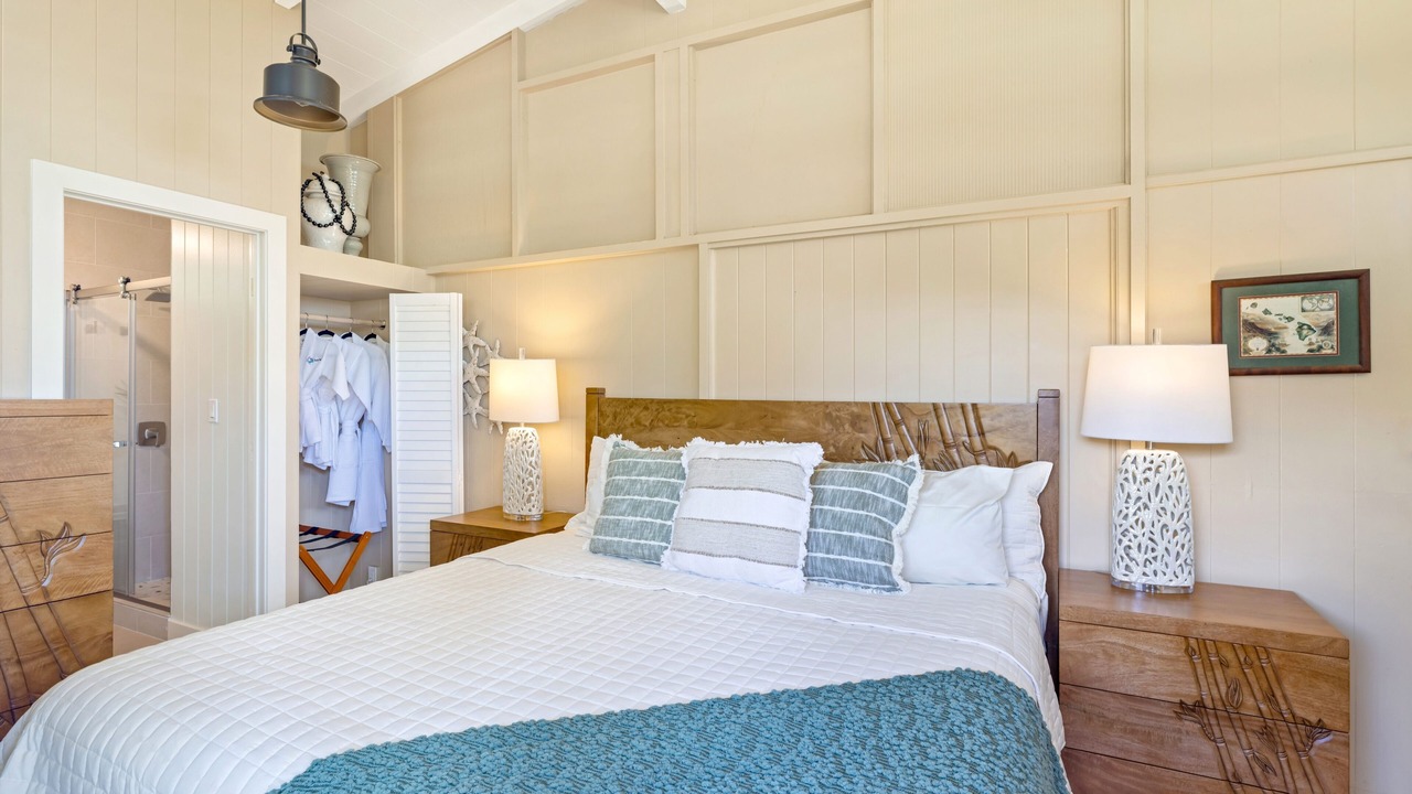 Photo of Bedroom in Poipu