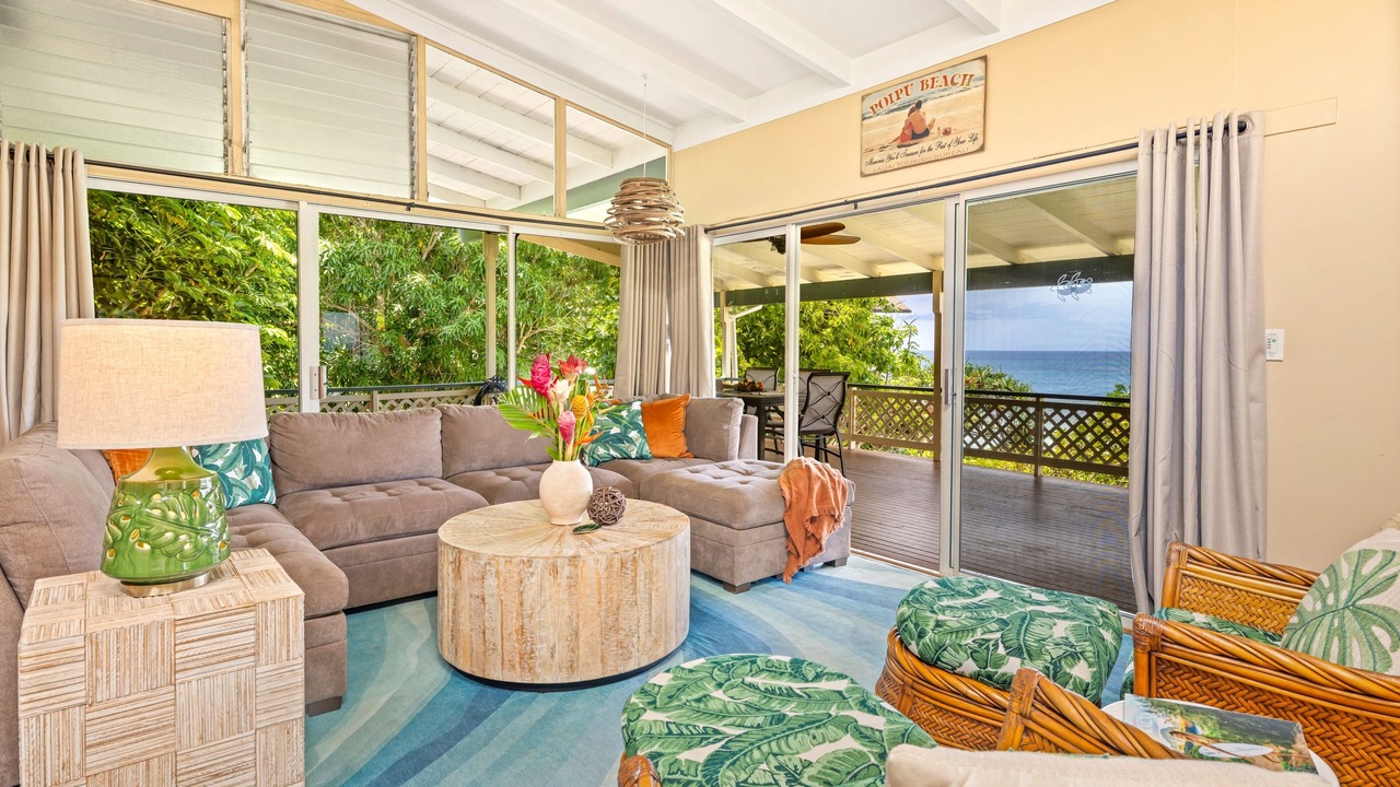 Photo of Livingroom in Poipu