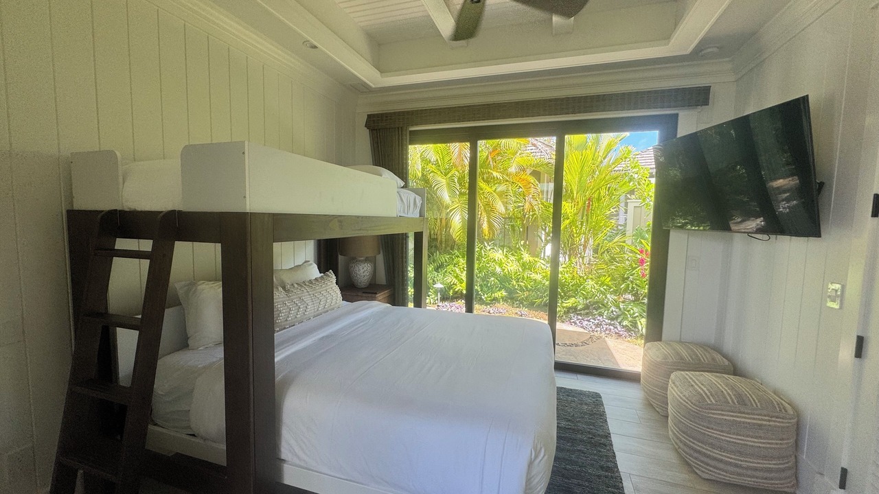Photo of Bedroom in Poipu