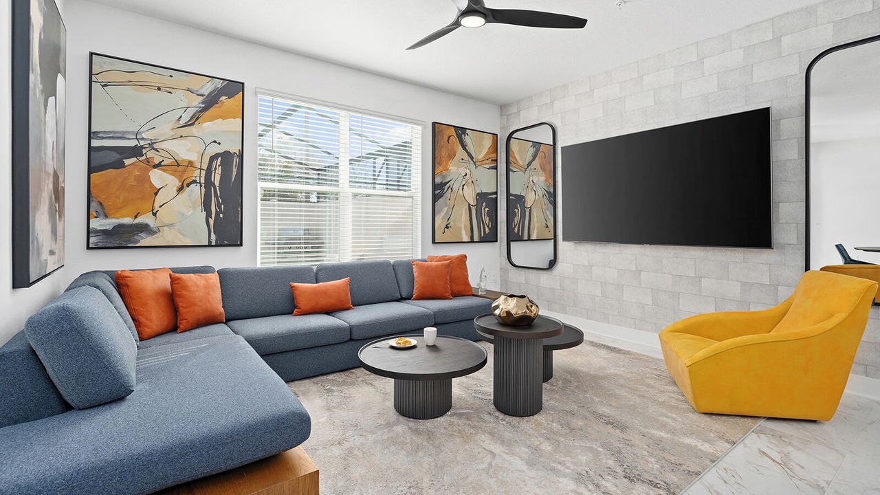 Photo of Livingroom in Florida Center