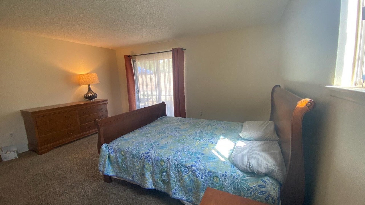 Photo of Bedroom in Calimesa