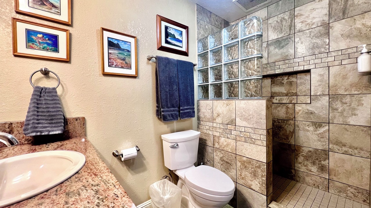 Photo of Bathroom in Nawiliwili