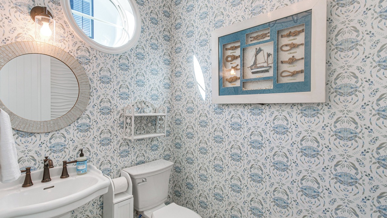 Photo of Bathroom in King City