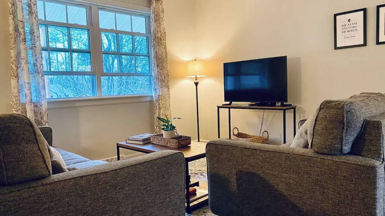 Photo of Livingroom in Geyser Crest
