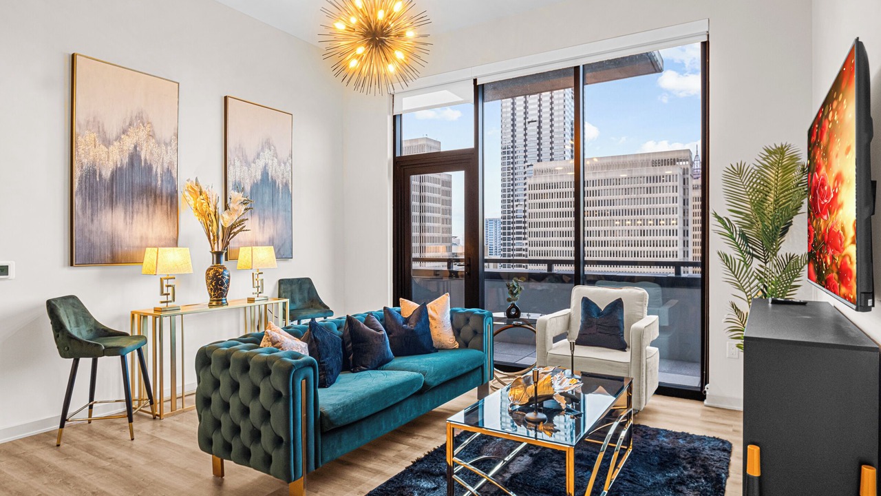 Photo of Livingroom in Peachtree Center