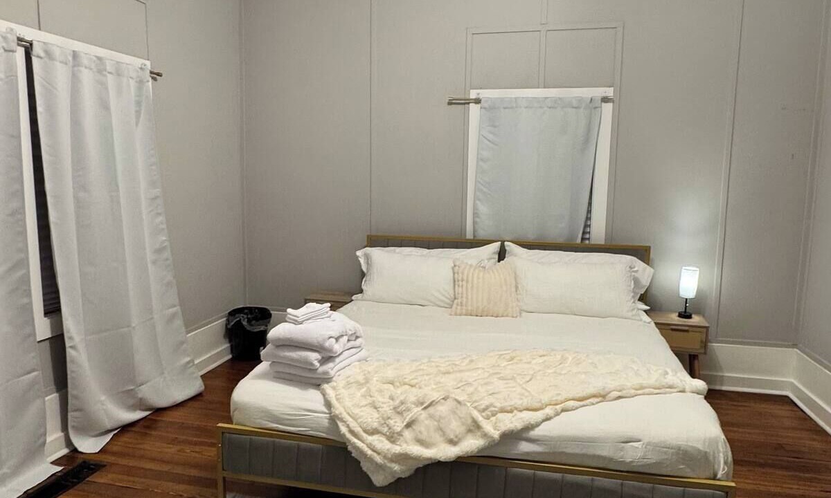 Photo of Bedroom in Covington Mill