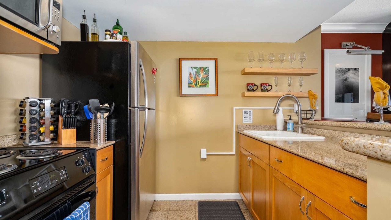 Photo of Kitchen in Waikiki