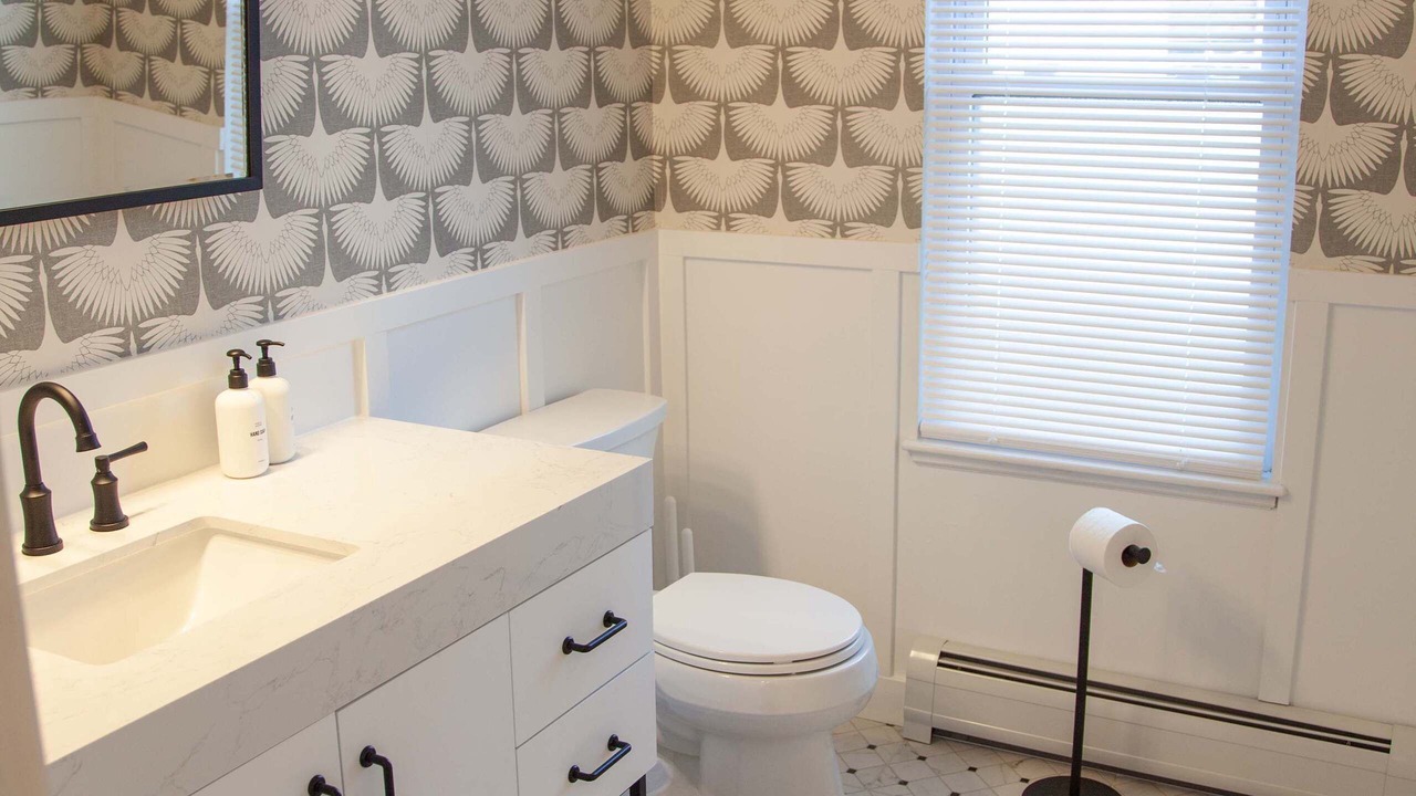 Photo of Bathroom in Western Gardens